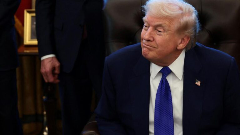 அடங்க மறுக்கும் டிரம்ப்... அனைத்து நாடுகளுக்கும் புதிதாக 10 சதவீத வரி விதிப்பு