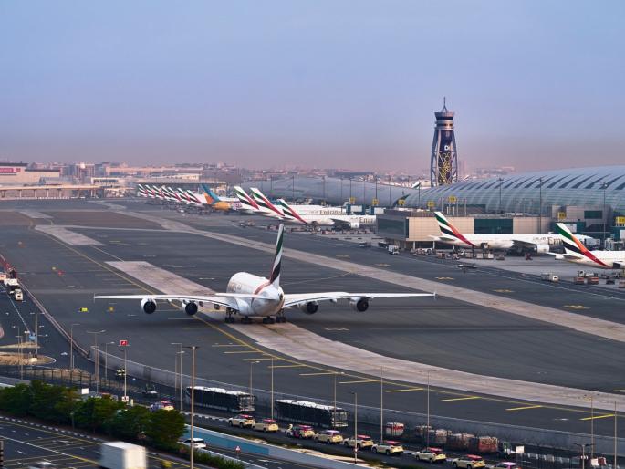 துபாய் விமான நிலையம் அருகே பரபரப்பு… ஈரான் டிரோன்கள் விழுந்து 4 பேர் காயம்