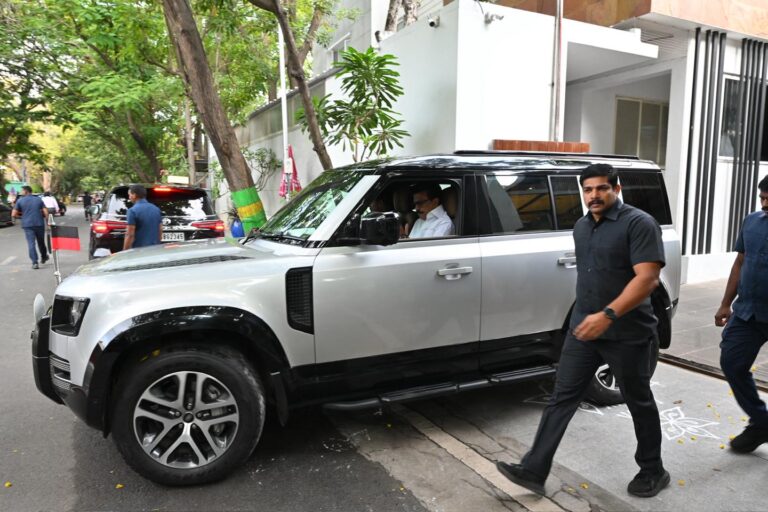 கலைஞர் பிறந்த திருவாரூருக்குப் புறப்பட்டு விட்டேன்… மு.க.ஸ்டாலின் ட்வீட்