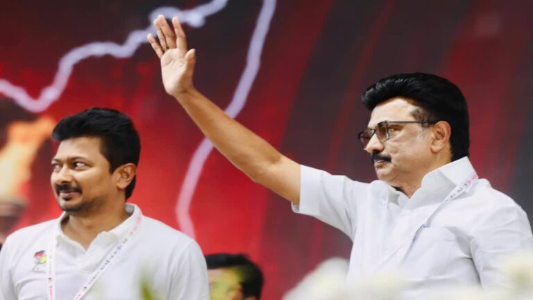 சட்டமன்றத் தேர்தல் புதிய கருத்து கணிப்பு… திமுக அதிக இடங்களை அள்ளும்!