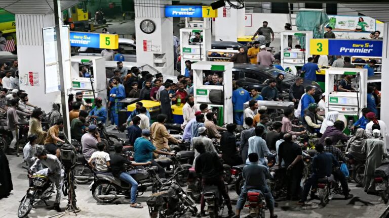 பெட்ரோல், டீசல் குறித்த வதந்திகளை நம்பாதீர்கள்… எண்ணெய் நிறுவனங்கள் வேண்டுகோள்