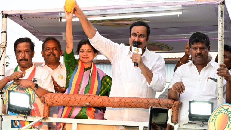அன்புமணி மனைவி சௌமியா தருமபுரியில் போட்டி: பாமக 2வது பட்டியல் வெளியீடு