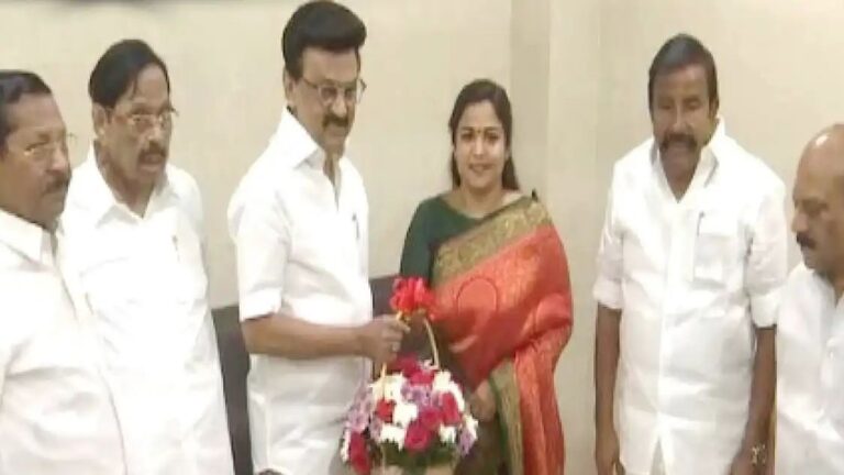 திமுகவில் இணைந்தார் நடிகை ரஞ்சனா நாச்சியார்