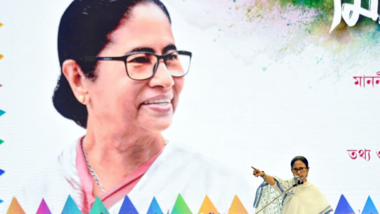 பாஜகவின் தேர்தல் சதியை அம்பலப்படுத்துவேன்… மம்தா பானர்ஜி ஆவேசம்