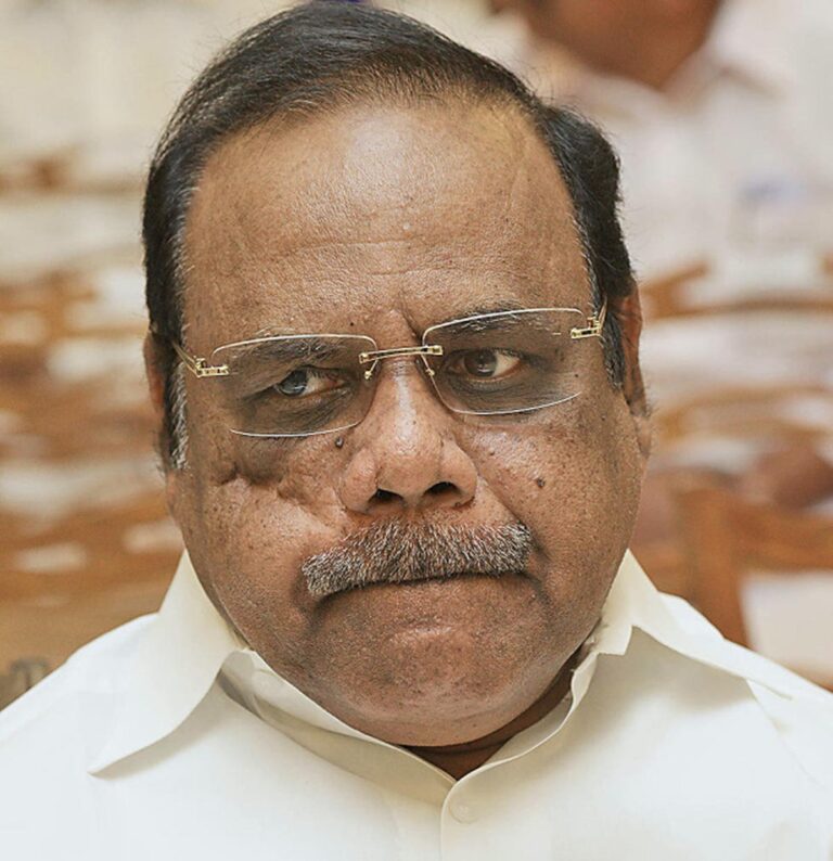 பாஜகவிற்கு வளைந்து கொடுக்கும் பழனிசாமி: முன்னாள் சபாநாயகர் தனபால் காட்டம்