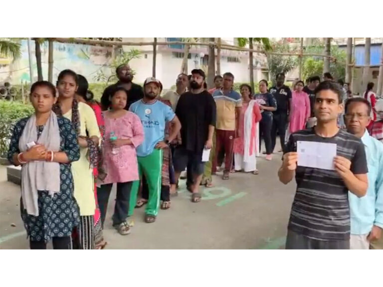 மேற்கு வங்கத்தில் இரண்டாம் கட்ட வாக்குப்பதிவு விறுவிறு!