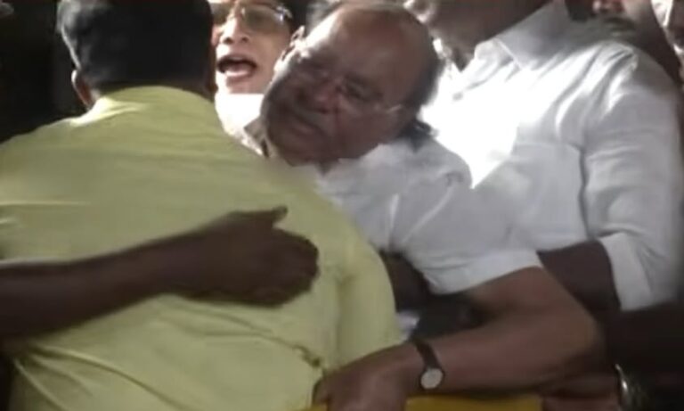 பிரச்சார மேடையில் மயங்கிய டாக்டர் ராமதாஸ்: உடல்நிலை எப்படி உள்ளது?