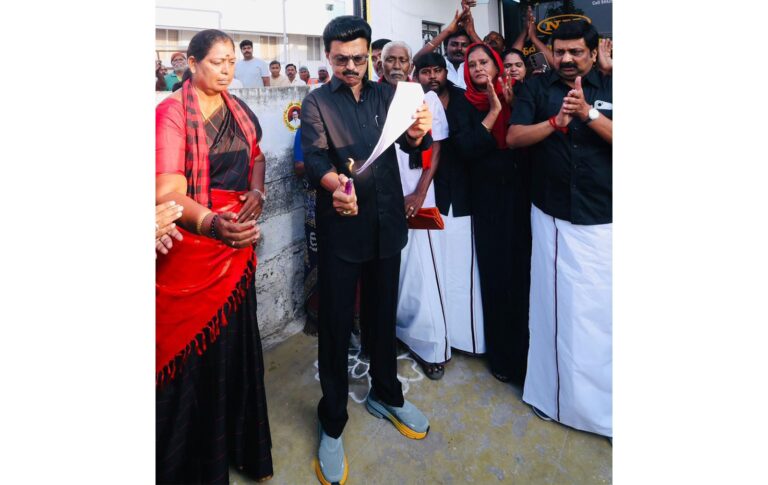 'இந்த தீ திராவிட மண் முழுவதும் பரவும்'… மசோதா நகலை எரித்த மு.க.ஸ்டாலின்!