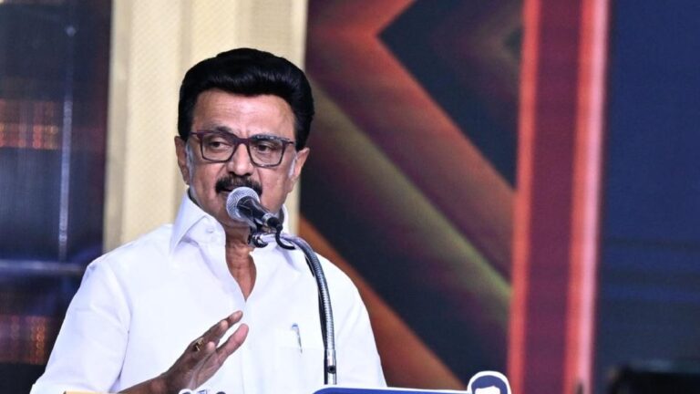 எத்தனை பேர் படையெடுத்து வந்தாலும் தமிழ்நாடு தலைகுனியாது… மு.க.ஸ்டாலின் சவால்