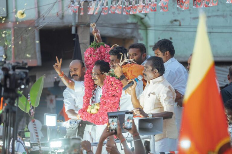 உளறிக் கொட்டிய செல்லூர் ராஜூ… மாணிக்கம் தாகூர் எம்.பி கிண்டல்