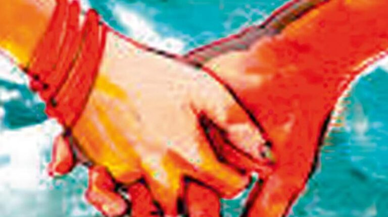 இருவரையும் ஒரே இடத்தில் அடக்கம் செய்யுங்கள்… காதல் தம்பதி எழுதி வைத்த கண்ணீர் கடிதம்