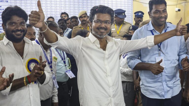 தமிழ்நாடு முதல்வராகிறார் விஜய்… நாளை பதவியேற்பு விழா