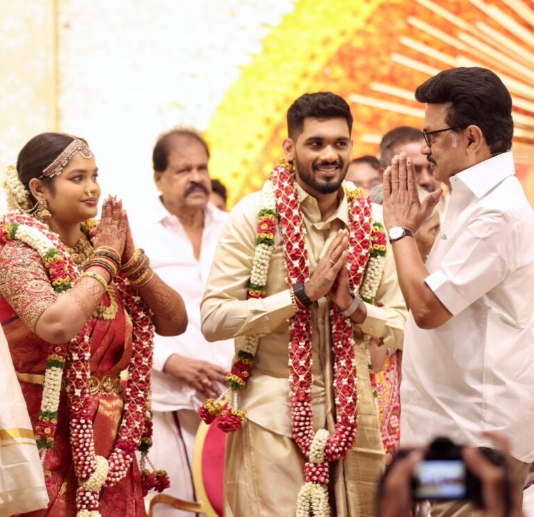 உங்கள் ஆட்சியைப் பற்றி வரும் செய்திகளைப் படியுங்கள்: விஜய்க்கு மு.கஸ்டாலின் அட்வைஸ்