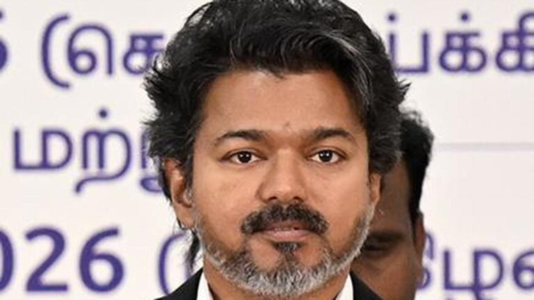 முதலமைச்சர் விஜய்க்கு எதிரான 4 வழக்குகள்: உயர்நீதிமன்றத்தில் இன்று விசாரணை