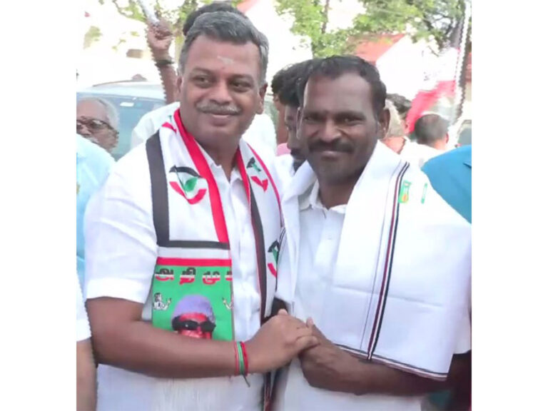 விஜய்யை எதிர்த்து போட்டியிட்ட அதிமுக வேட்பாளர் கட்சியில் இருந்து ஓட்டம்