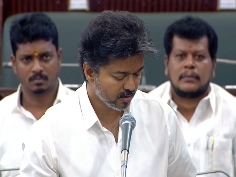 மதுரை பாதாளச்சாக்கடை சீரமைப்புக்கு ரூ.2,400 கோடி: விஜய் அறிவிப்பு