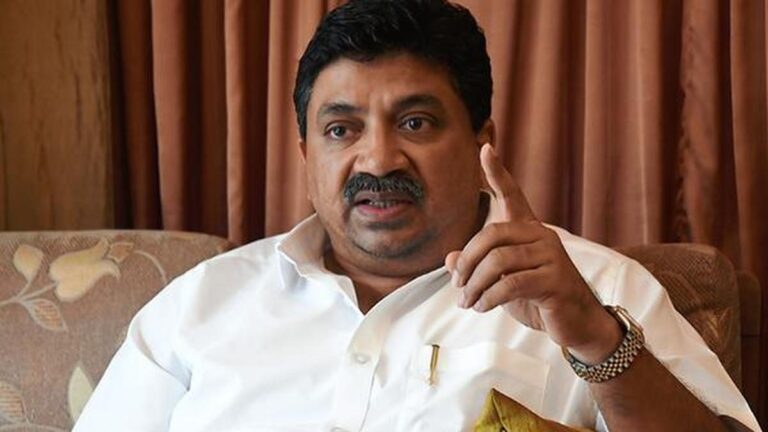 மீனாட்சி அம்மன் கோயில் கும்பாபிஷேகத்தில் குளறுபடி:பழனிவேல் தியாகராஜன் சரமாரி குற்றச்சாட்டு