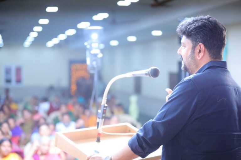ஒரு கதை 35: எழுத்து எனப்படுவது யாதெனின்…